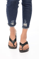 strap sandal  strappy  slip on sandals  slides
